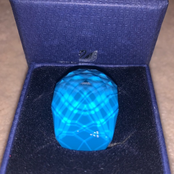 Blue Swarovski Nirvana Ring - Picture 3 of 4